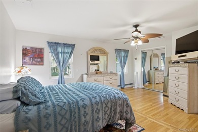 Lovely Ranch featuring large Primary Bedroom with Bath - photo 23