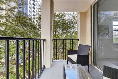 Beautifully Remodeled Corner Unit - Close to Las Olas The - photo 23
