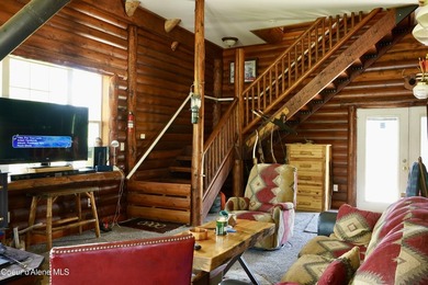 Mountain top retreat! Off-grid log cabin - 30 acres - Three - photo 33