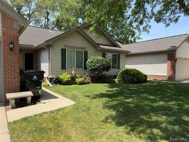 Your wait is over!!!!!! Beautiful spacious ranch condo has so - photo 4