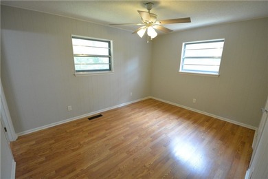 Very nice 2 bedroom , 2 full bath home with wood flooring - photo 10