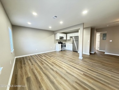 Completely renovated and move-in ready, this charming 2-bedroom - photo 2