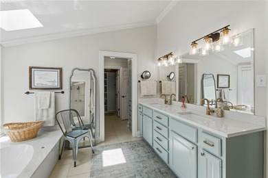 Charming, exceptionally maintained, and thoughtfully updated - photo 17