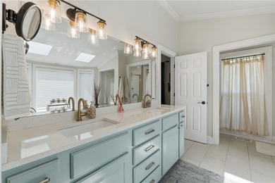 Charming, exceptionally maintained, and thoughtfully updated - photo 18