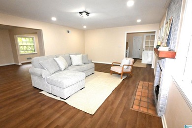 Nestled in the highly sought-after Sunset Heights neighborhood - photo 10