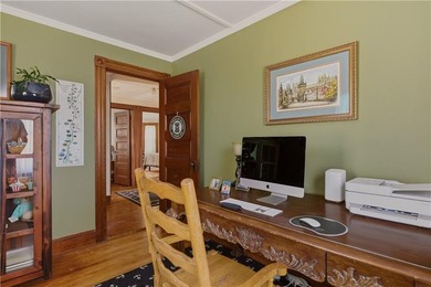 Beautifully restored Colonial blending Newport's timeless - photo 33