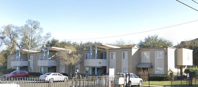 Completely renovated and move-in ready, this charming 2-bedroom - photo 8