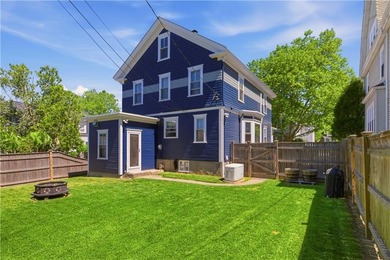 Beautifully restored Colonial blending Newport's timeless - photo 41