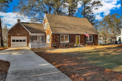 Timeless character and curb appeal are calling cards for this - photo 4