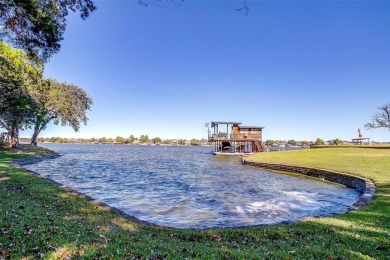 EXCEPTIONALLY RARE main-body lakefront acreage offering with 811 - photo 12