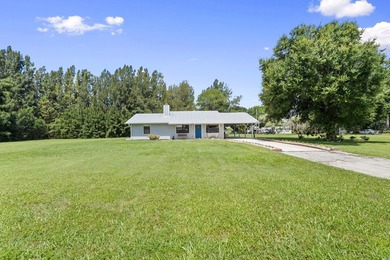 Old Florida Charm meets modern updates! This well-maintained - photo 2