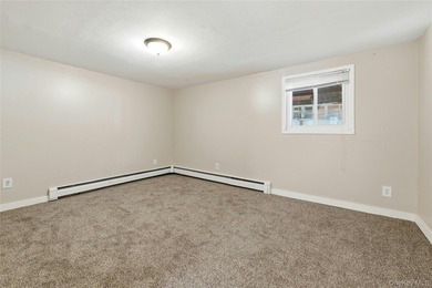 Welcome to this beautiful freshly painted, 5-bedroom, 2 bath - photo 16