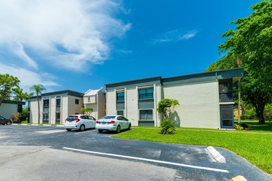 WELCOME TO THIS AMAZING MAINTAINED 2 BR, BATH CONDO IN DESIRABLE - photo 1