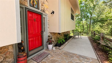 Location, Location, Location! Million-dollar mountaintop views - photo 4