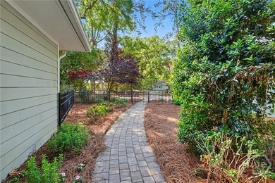Welcome to 2 Brooks Lane in The Landings, a golf course - photo 6
