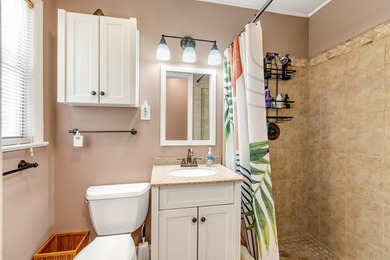 **BACK ON THE MARKE, BUYERS FINANCING FELL THROUGH ** This - photo 15