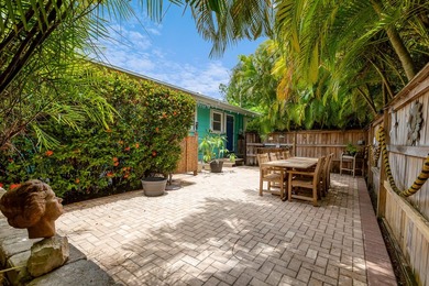 **BACK ON THE MARKE, BUYERS FINANCING FELL THROUGH ** This - photo 18