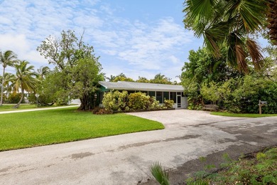 **BACK ON THE MARKE, BUYERS FINANCING FELL THROUGH ** This - photo 23
