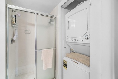 Spacious second floor condo with spectacular views. 2 Bedroom/2 - photo 28