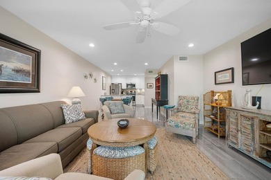 Stunning waterfront 2 bedroom/2 bath condo in the highly - photo 34