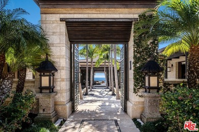 Set on a dramatic bluff of only 14 homes overlooking the Pacific - photo 4