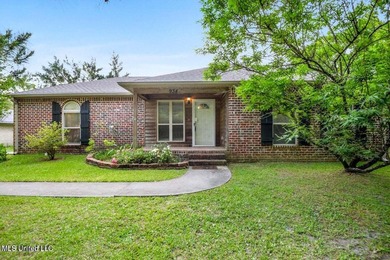 Welcome to your Gulf Coast retreat! This spacious 4-bedroom - photo 1
