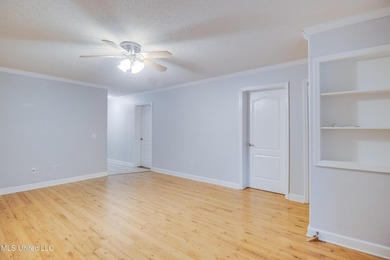 Welcome to your Gulf Coast retreat! This spacious 4-bedroom - photo 6