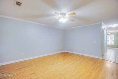 Welcome to your Gulf Coast retreat! This spacious 4-bedroom - photo 7