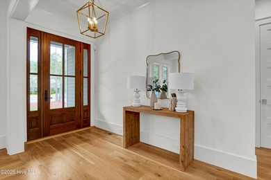 An exceptional opportunity to acquire a bespoke, custom-built - photo 9