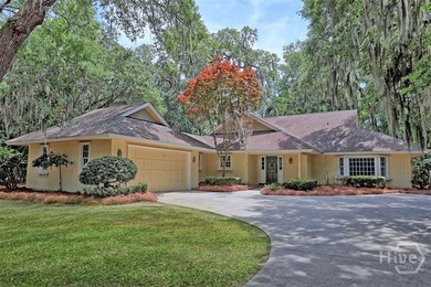 Welcome to this beautiful, spacious home in the prestigious - photo 1
