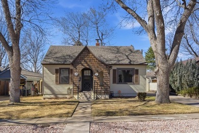 Lake Loveland Home For Sale in Loveland Colorado