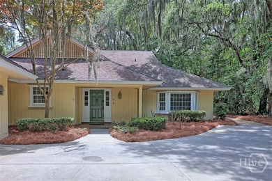 Welcome to this beautiful, spacious home in the prestigious - photo 3