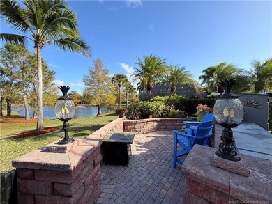 Welcome to this tropical sanctuary, where luxury and attention - photo 6