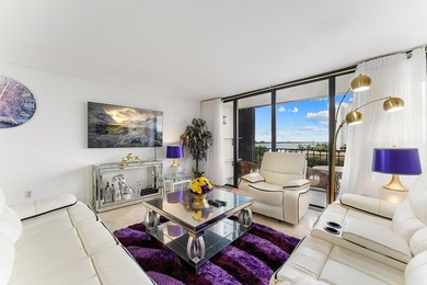 Welcome to Unit 605, a rare high-floor, south-facing - photo 2
