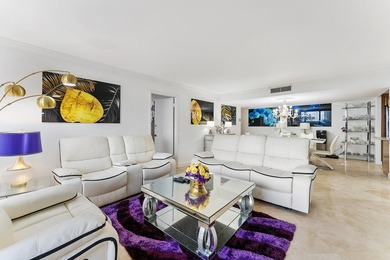 Welcome to Unit 605, a rare high-floor, south-facing - photo 7