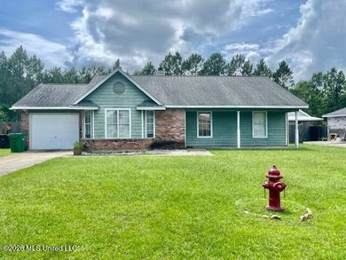Welcome home to convenient and desirable Pine Ridge subdivision - photo 3