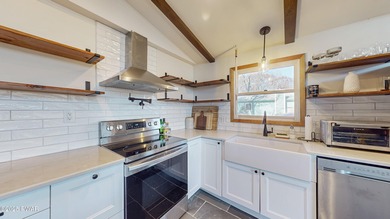 Gold Key Lake Home Sale Pending in Milford Pennsylvania