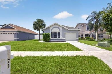 What a value! Solid CBS construction, 3 bedrooms, 2 baths plus 1 - photo 2