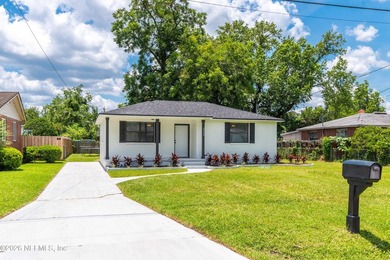 Beautifully renovated 3-bedroom, 2-bath ranch-style home - photo 3