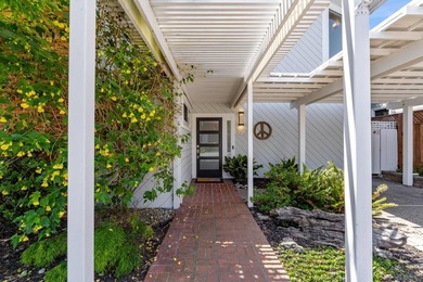 Nestled in an ideal location, 129 Santa Cruz Ave offers stunning - photo 13