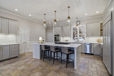 Welcome to Hemlock Pointe, a rare and exquisite estate nestled - photo 13