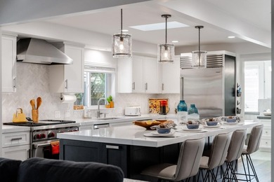 Nestled in an ideal location, 129 Santa Cruz Ave offers stunning - photo 24