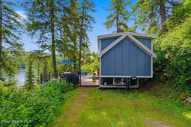 Live in an immaculate, fully furnished tiny home while building - photo 33