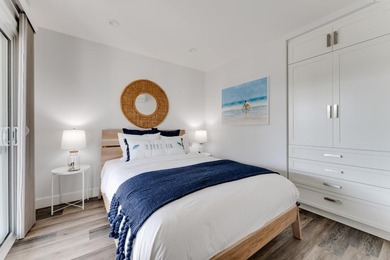 Nestled in an ideal location, 129 Santa Cruz Ave offers stunning - photo 36