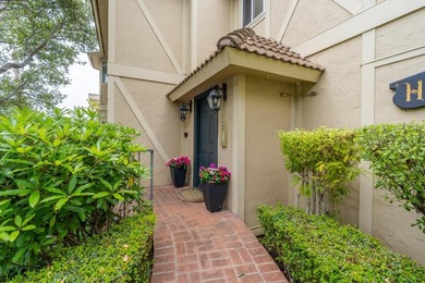 Carmel Pied-A-Terre with Sweeping Ocean Views! Indulge in - photo 2