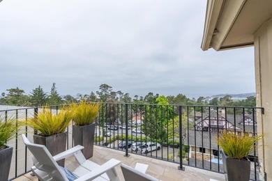Carmel Pied-A-Terre with Sweeping Ocean Views! Indulge in - photo 3
