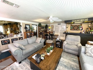 Great brick home located in the Edgewater Estates Subdivision - photo 6