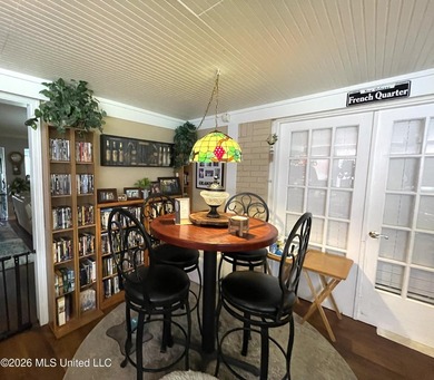 Great brick home located in the Edgewater Estates Subdivision - photo 8
