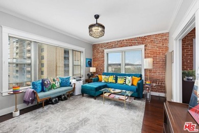Charming, top-floor corner penthouse in the iconic Californian - photo 2
