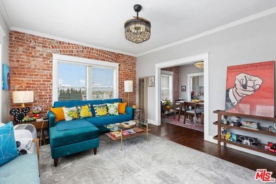 Charming, top-floor corner penthouse in the iconic Californian - photo 9